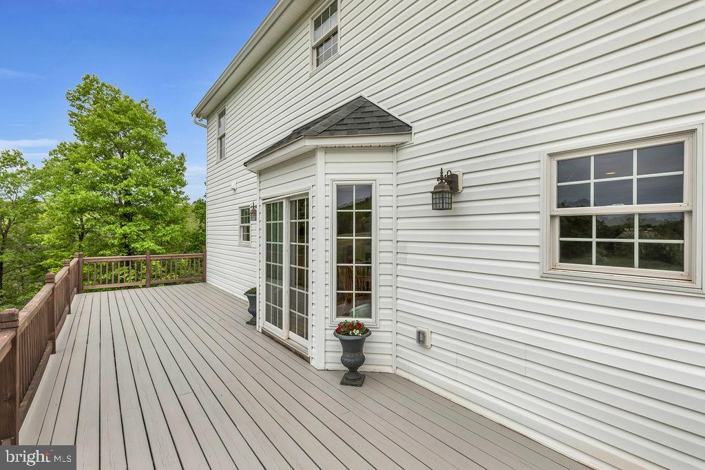 WATERSTONE FIELDS - Residential