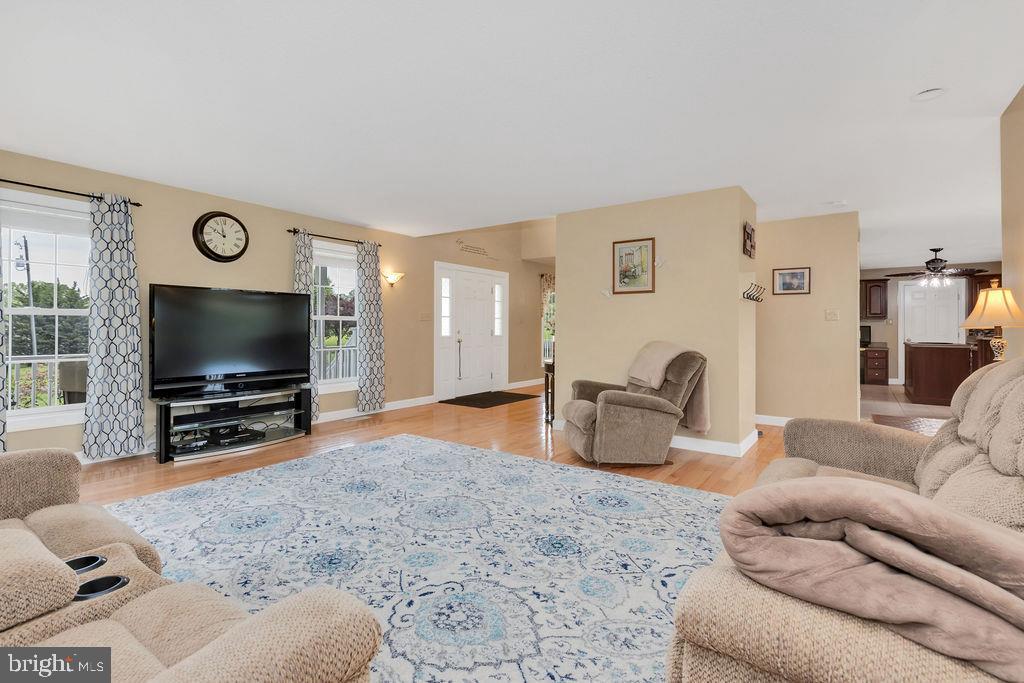 WATERSTONE FIELDS - Residential