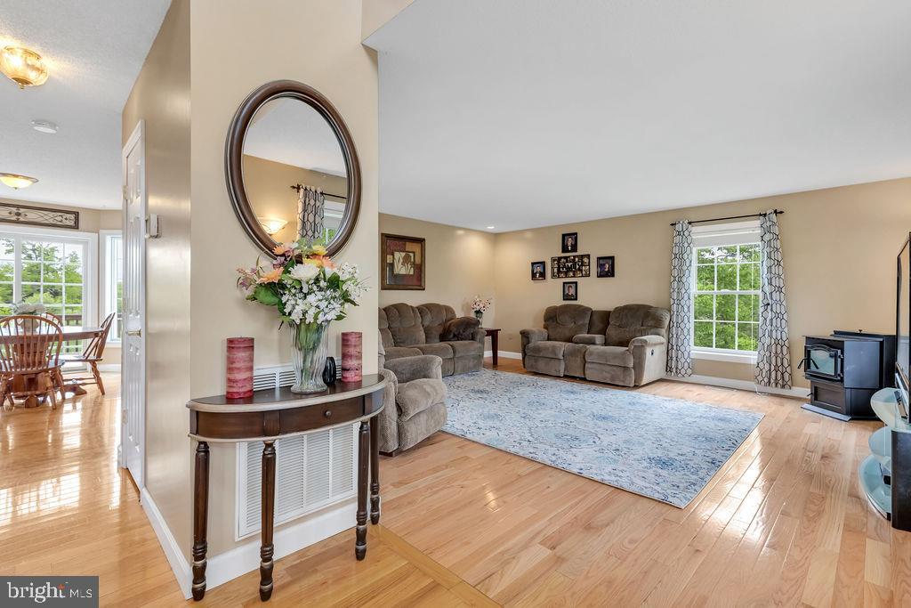 WATERSTONE FIELDS - Residential