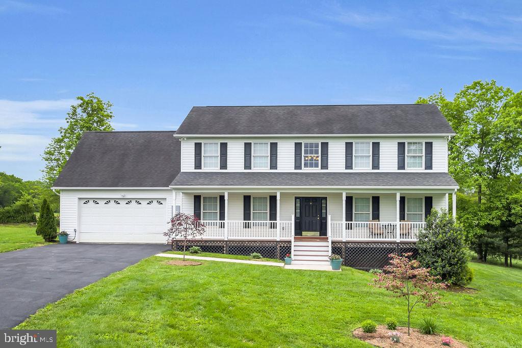 WATERSTONE FIELDS - Residential