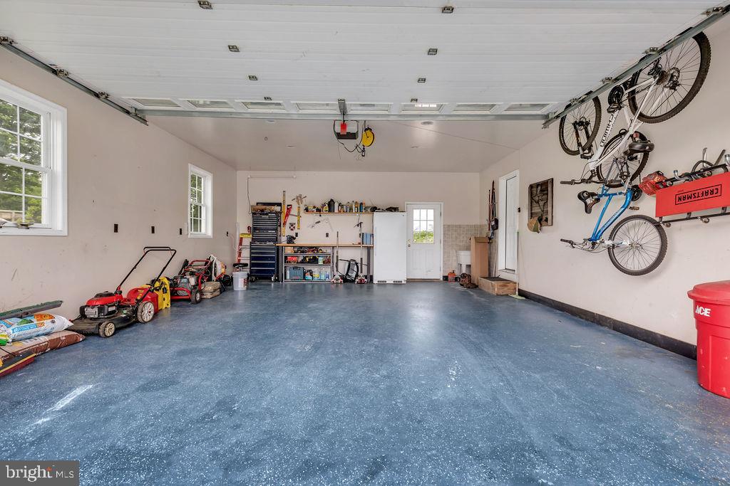 WATERSTONE FIELDS - Residential