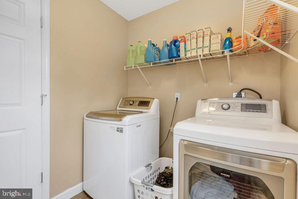 WATERSTONE FIELDS - Residential