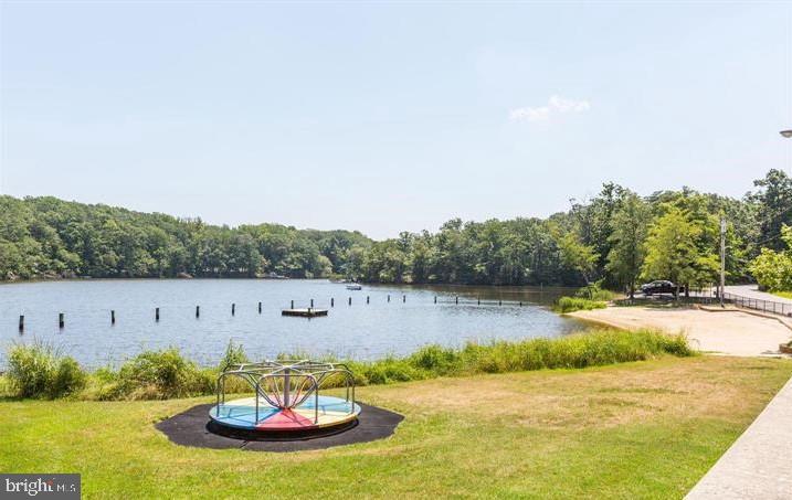 WOODLAND BEACH - Residential