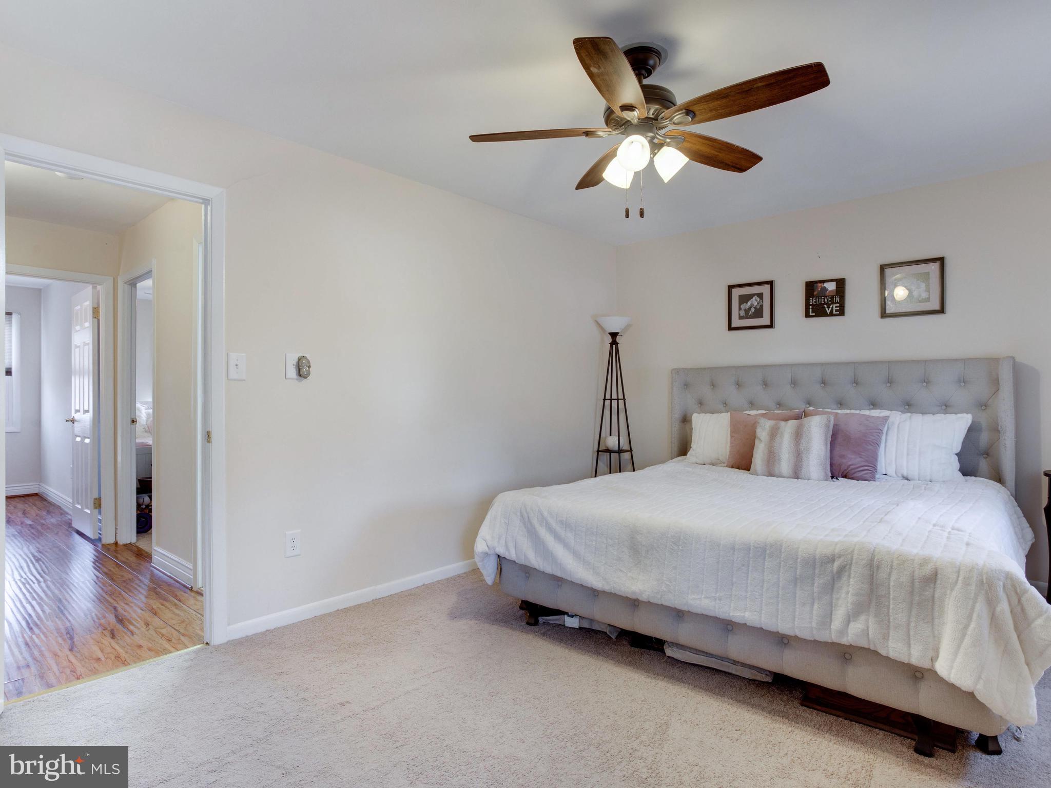 WOODLAND BEACH - Residential