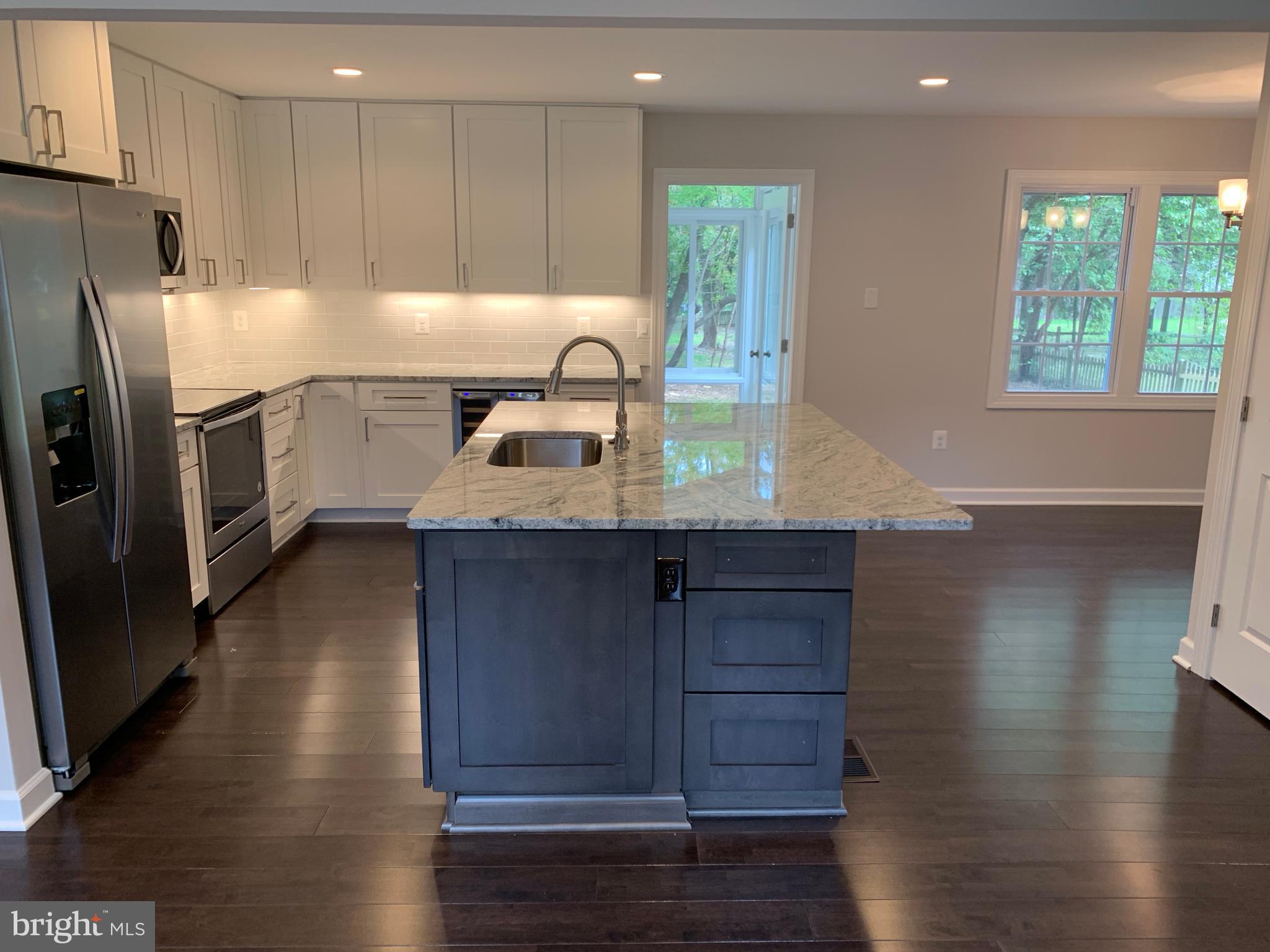 STRATTON WOODS - Residential