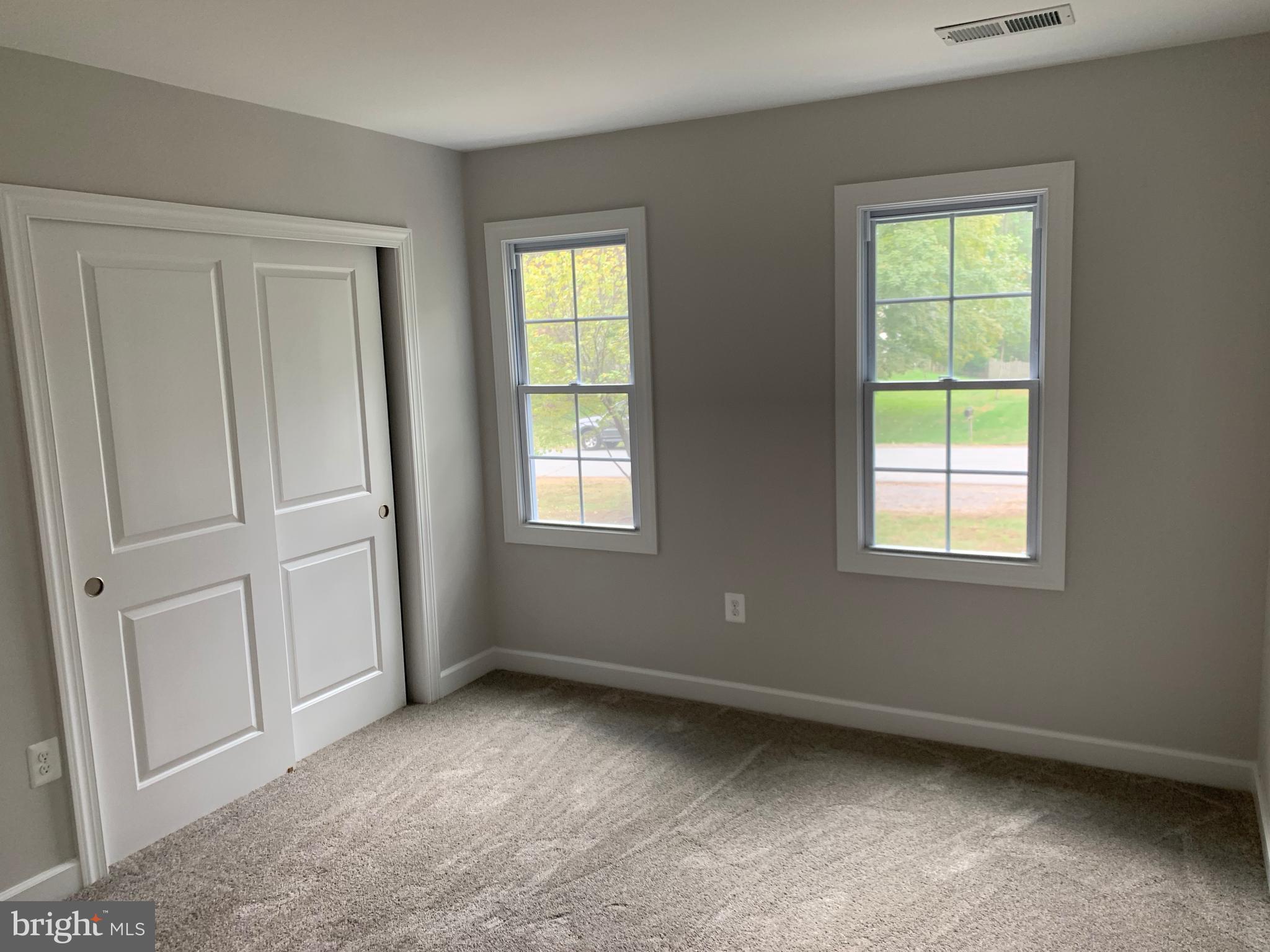 STRATTON WOODS - Residential