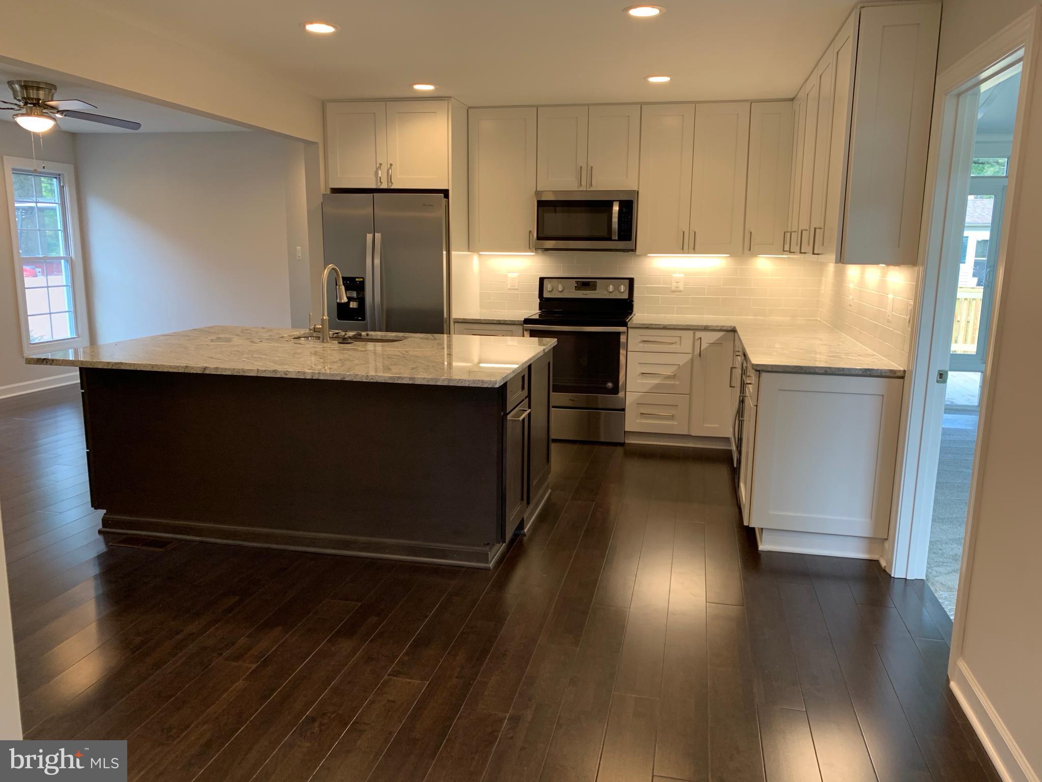 STRATTON WOODS - Residential