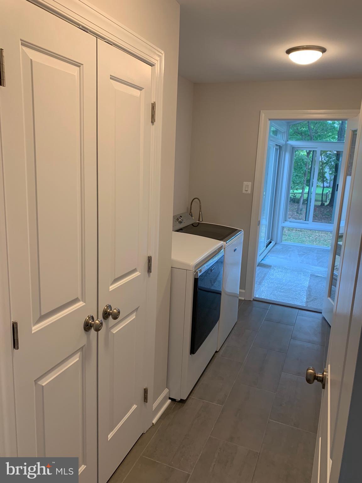 STRATTON WOODS - Residential