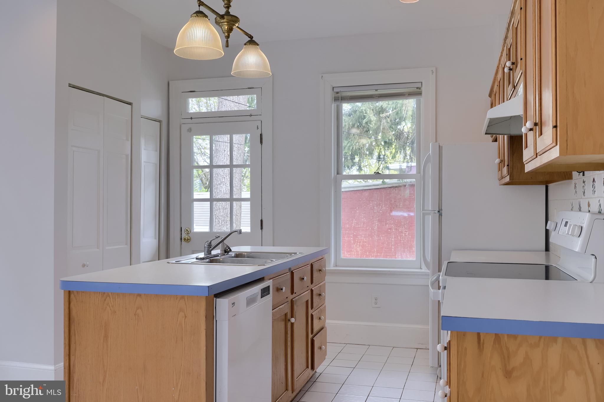 WEST END LANCASTER - Residential