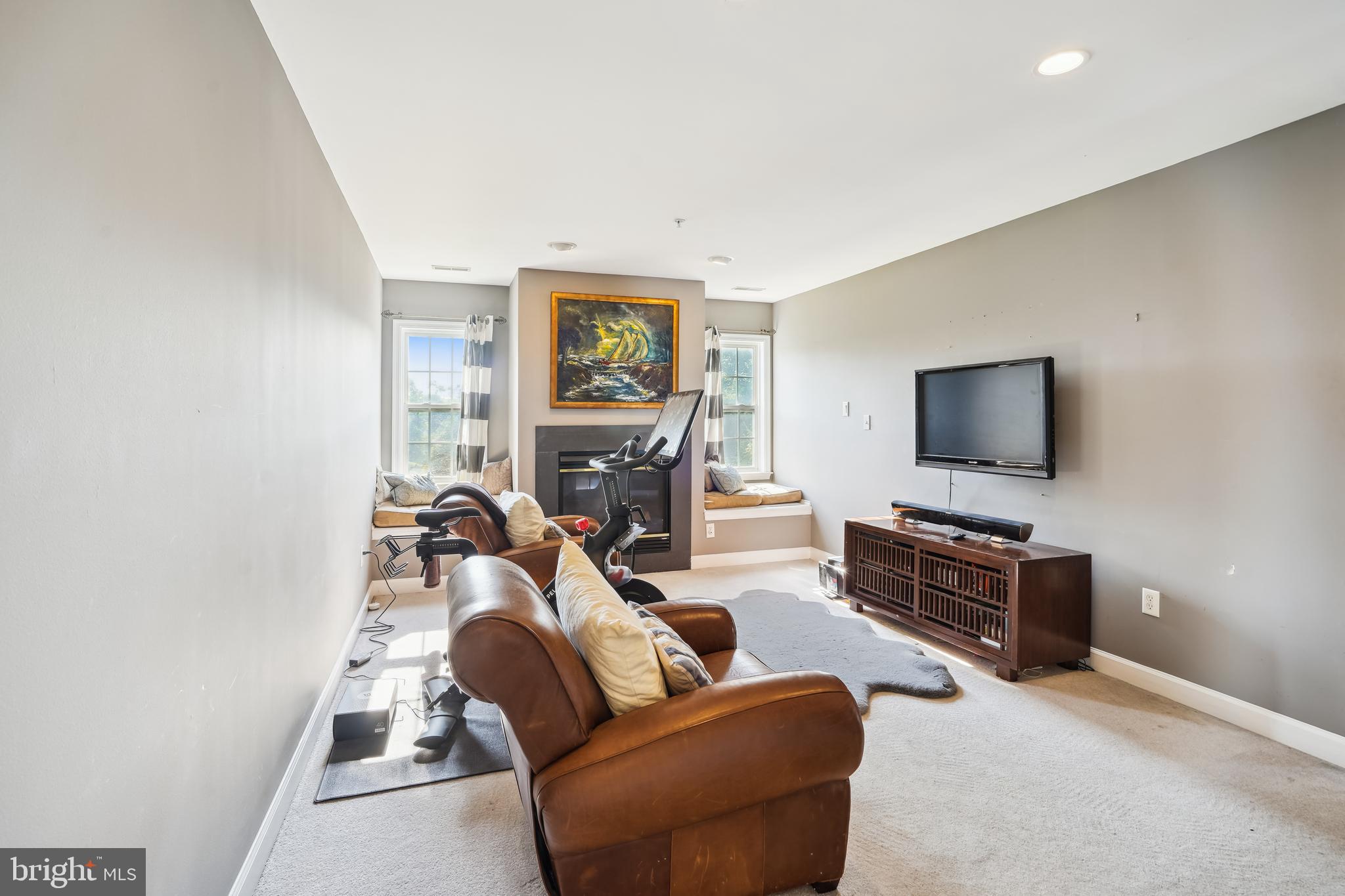 FAIRWOOD - Residential