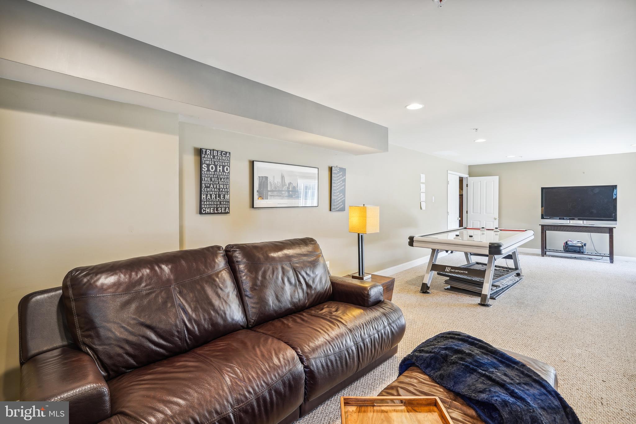 FAIRWOOD - Residential