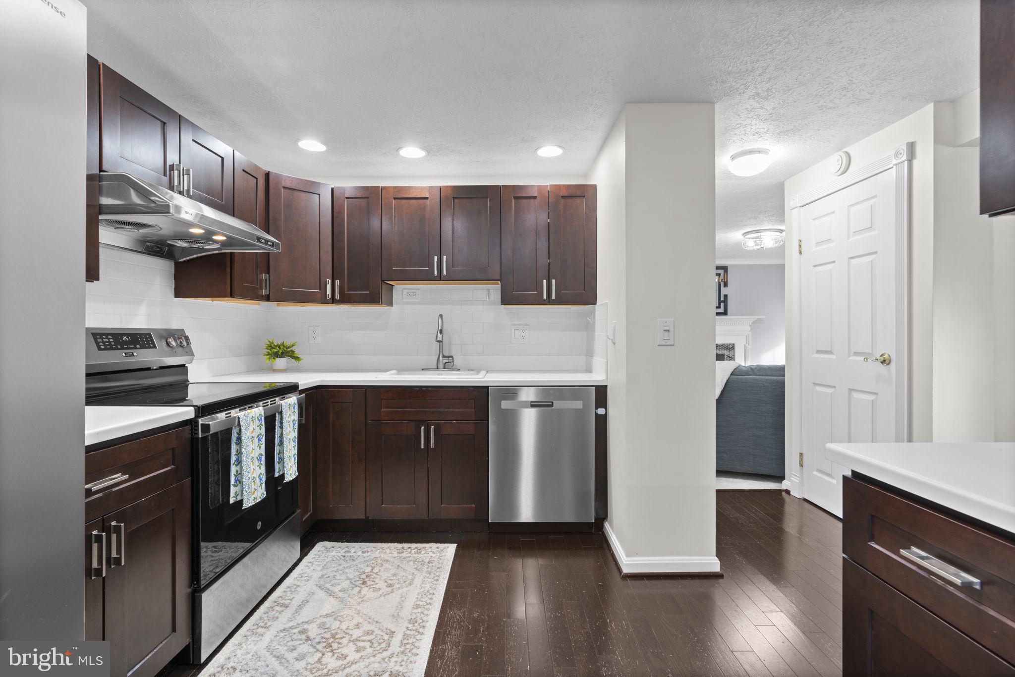 NOTTINGHAM WOODS - Residential