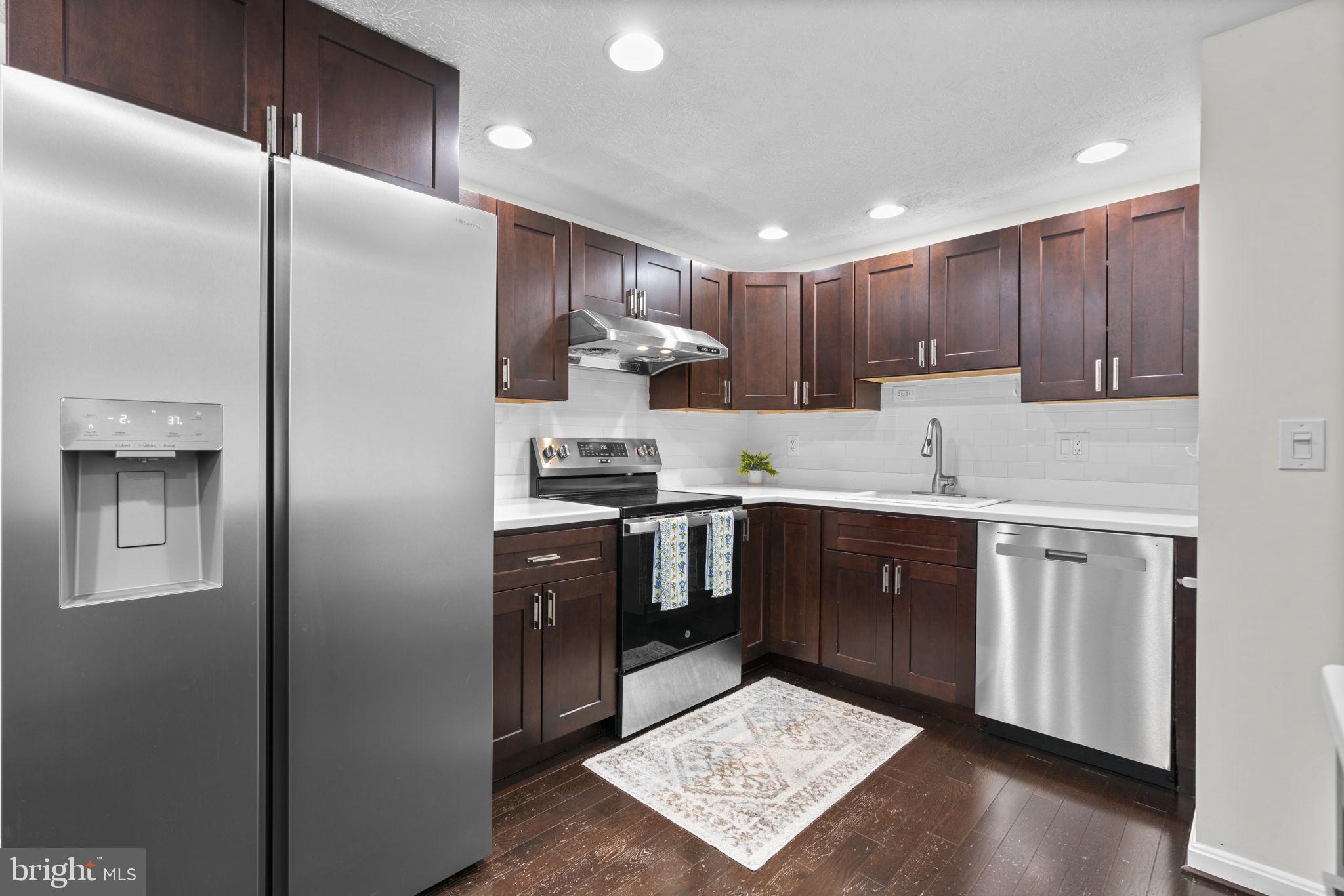 NOTTINGHAM WOODS - Residential