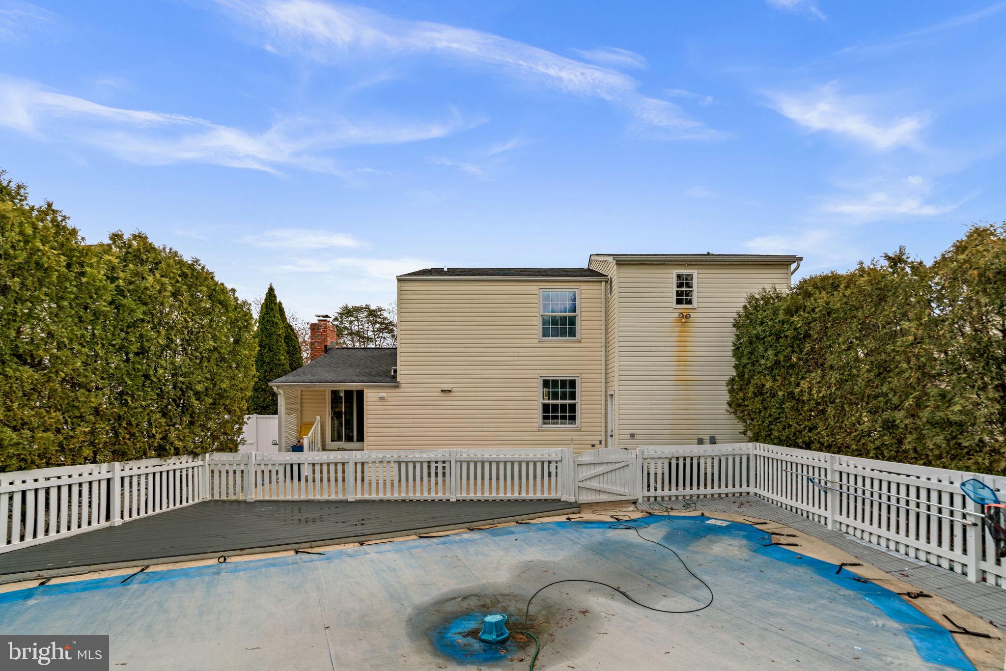 NOTTINGHAM WOODS - Residential