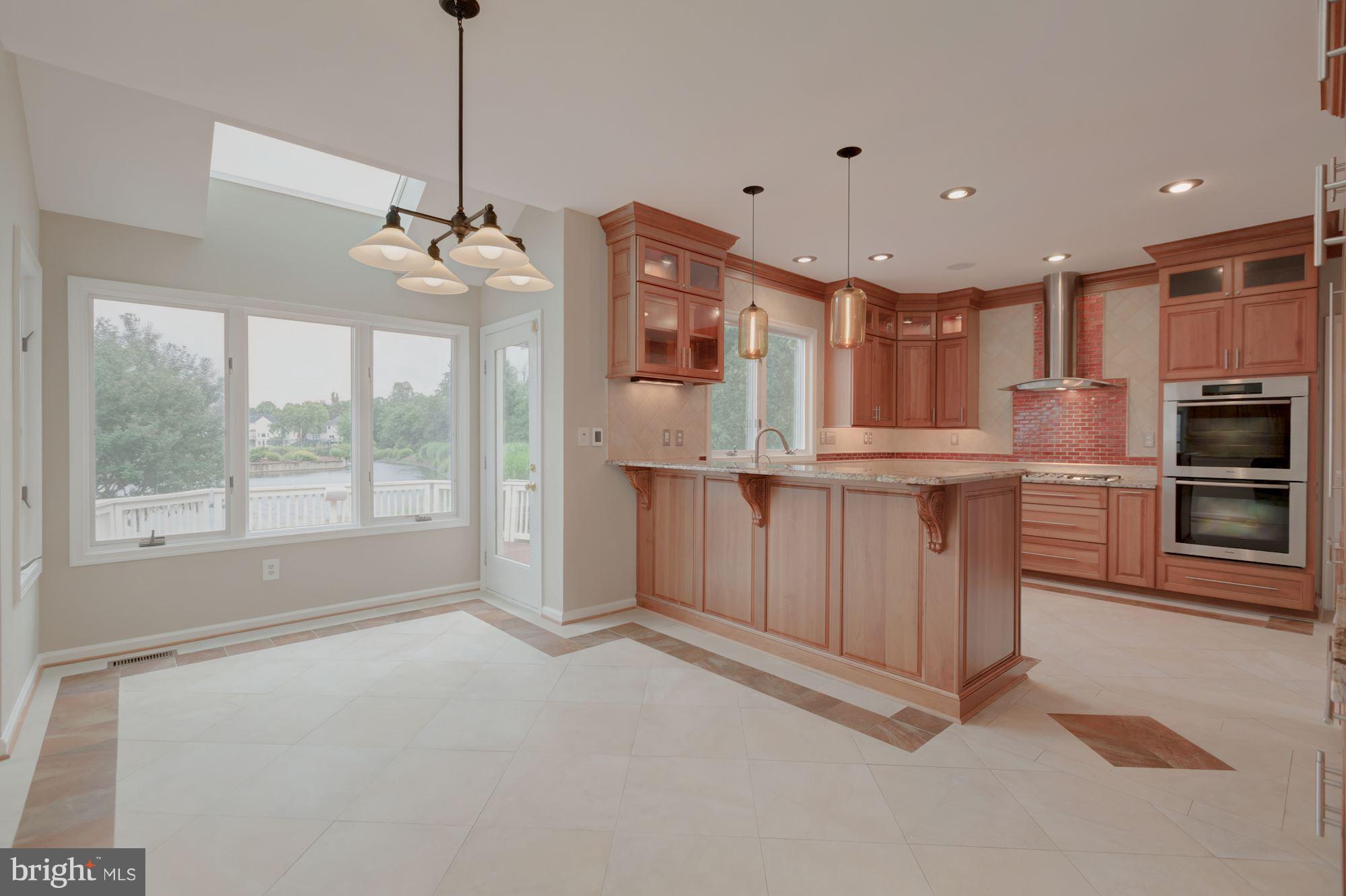 CENTURY OAK - Residential