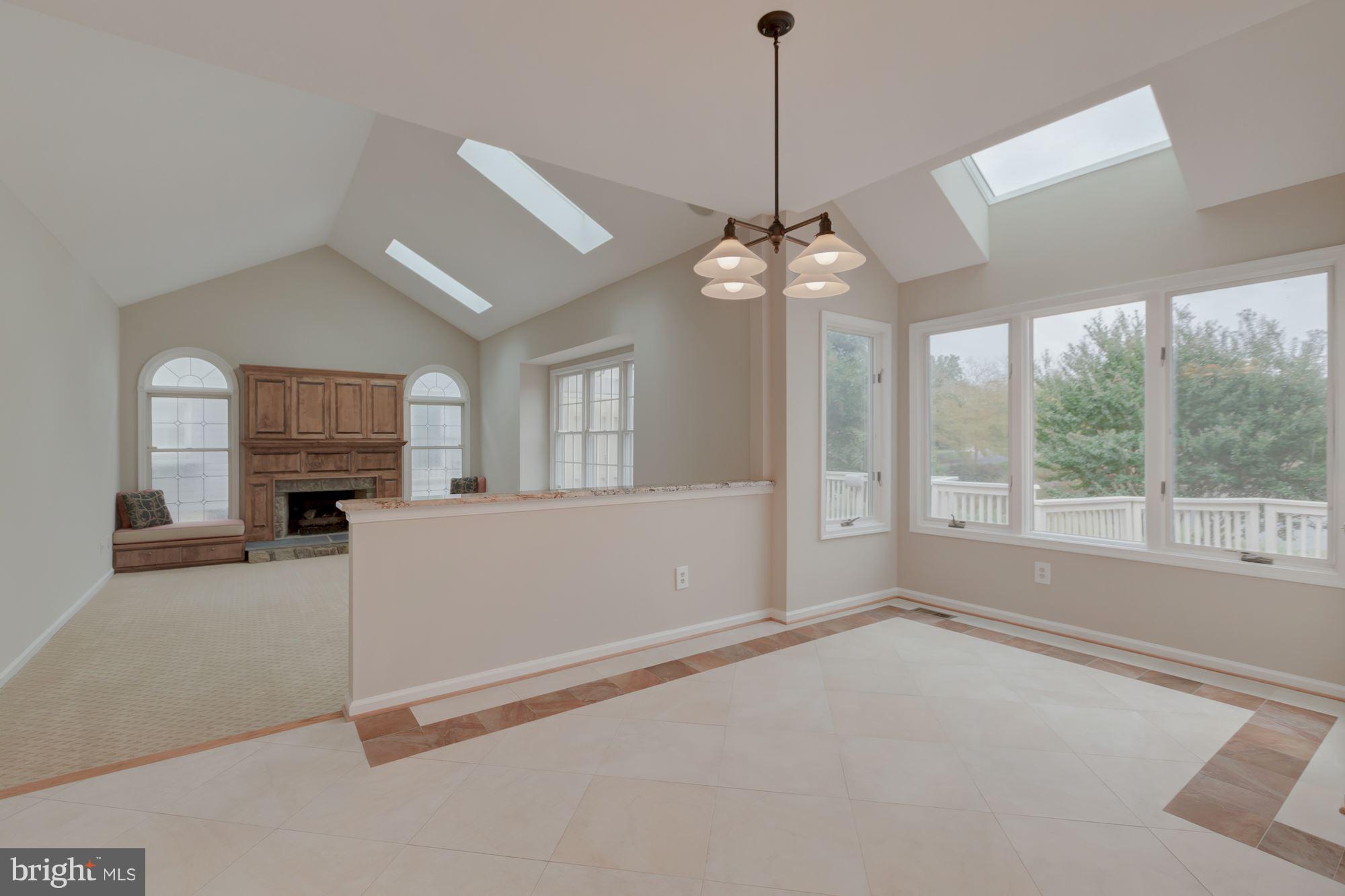 CENTURY OAK - Residential