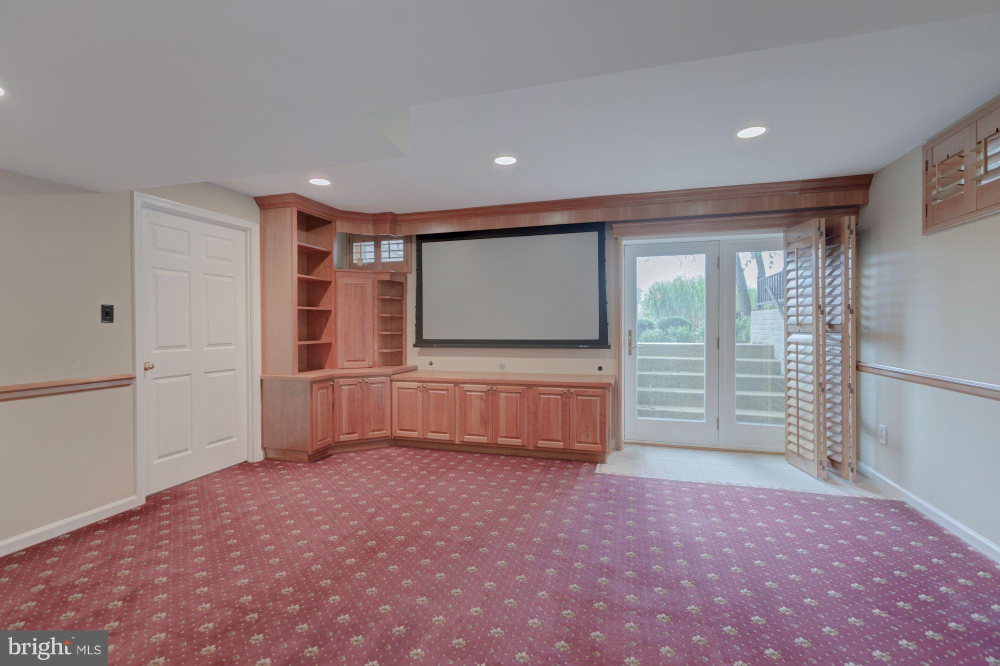 CENTURY OAK - Residential