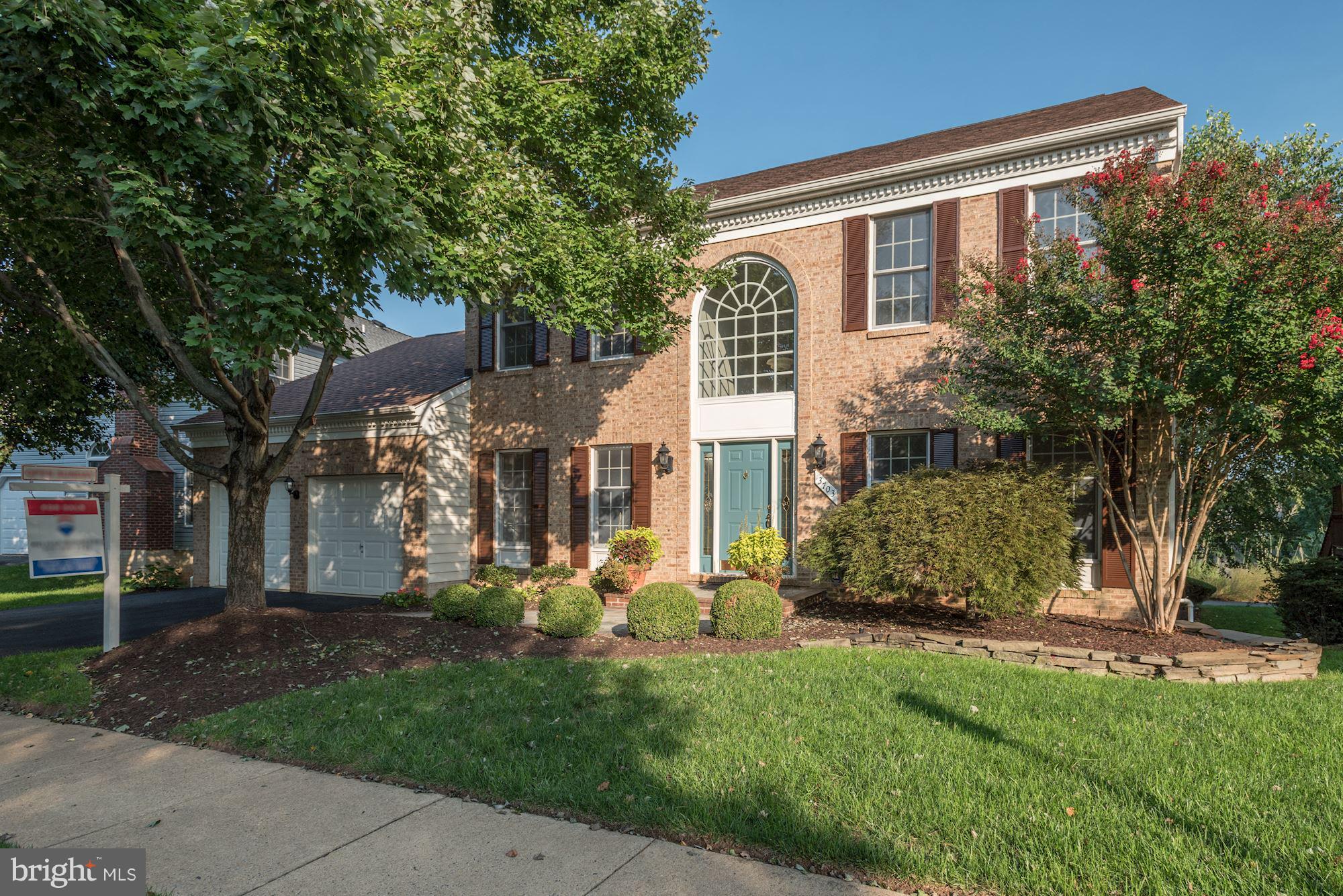 CENTURY OAK - Residential