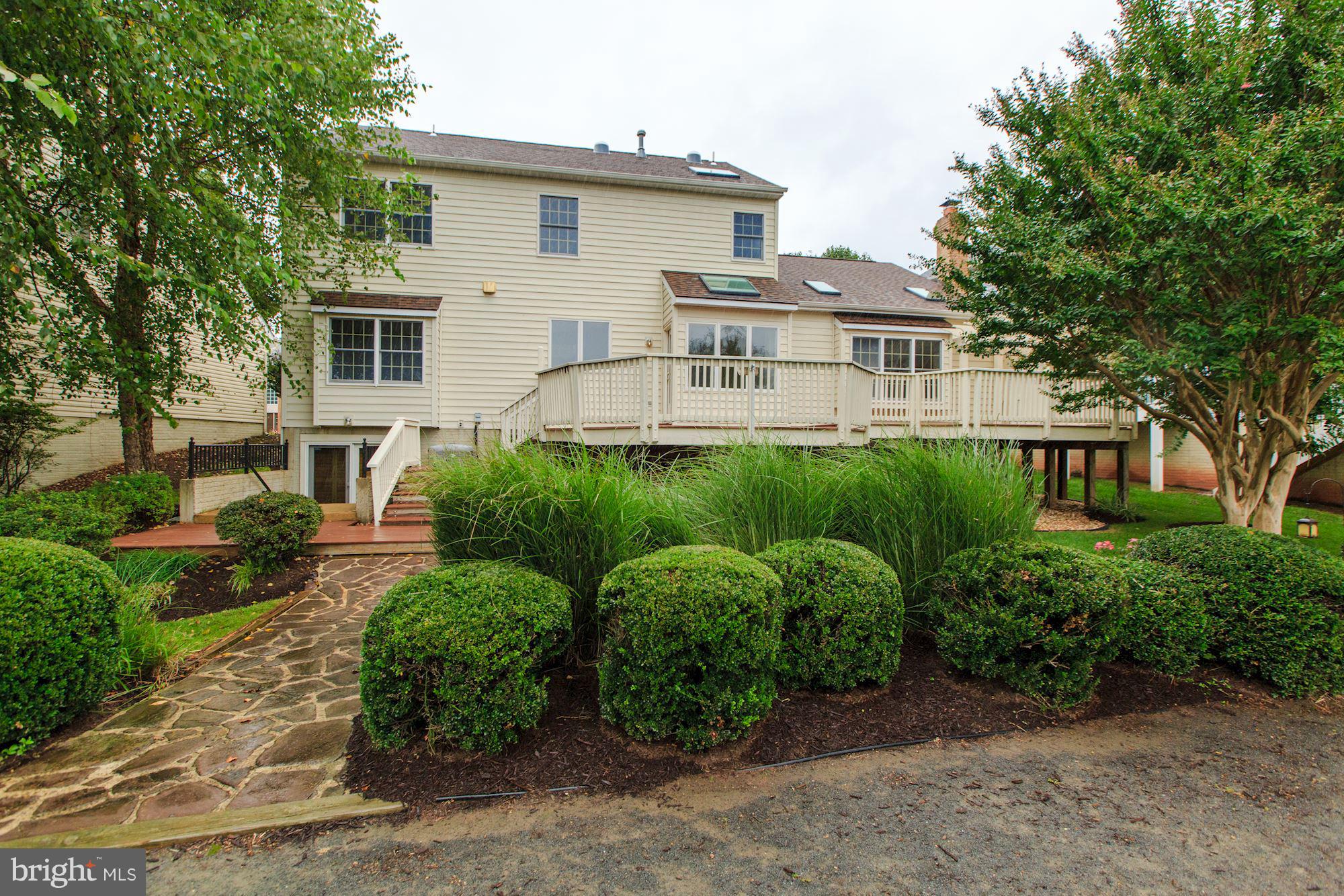 CENTURY OAK - Residential