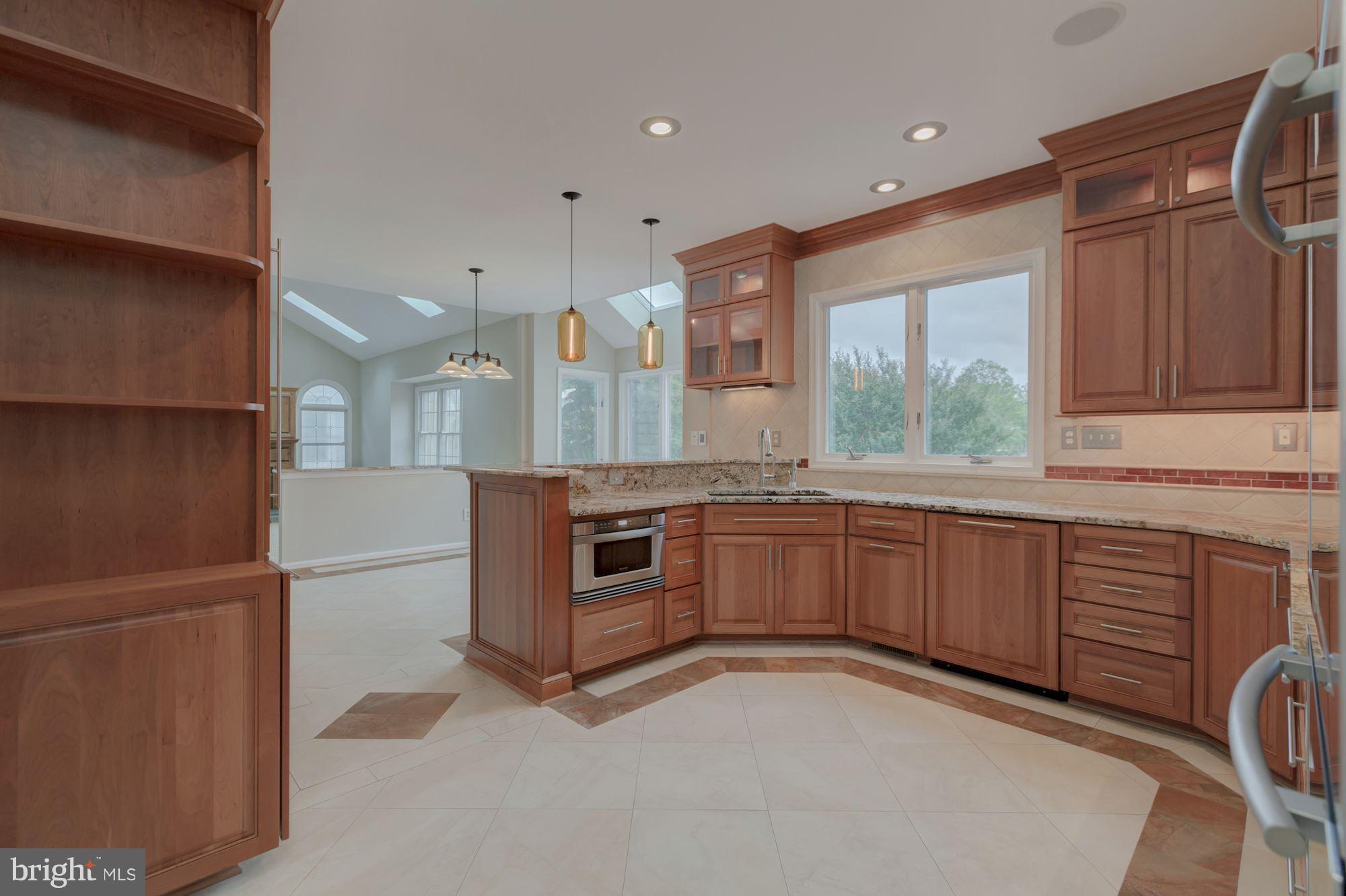 CENTURY OAK - Residential