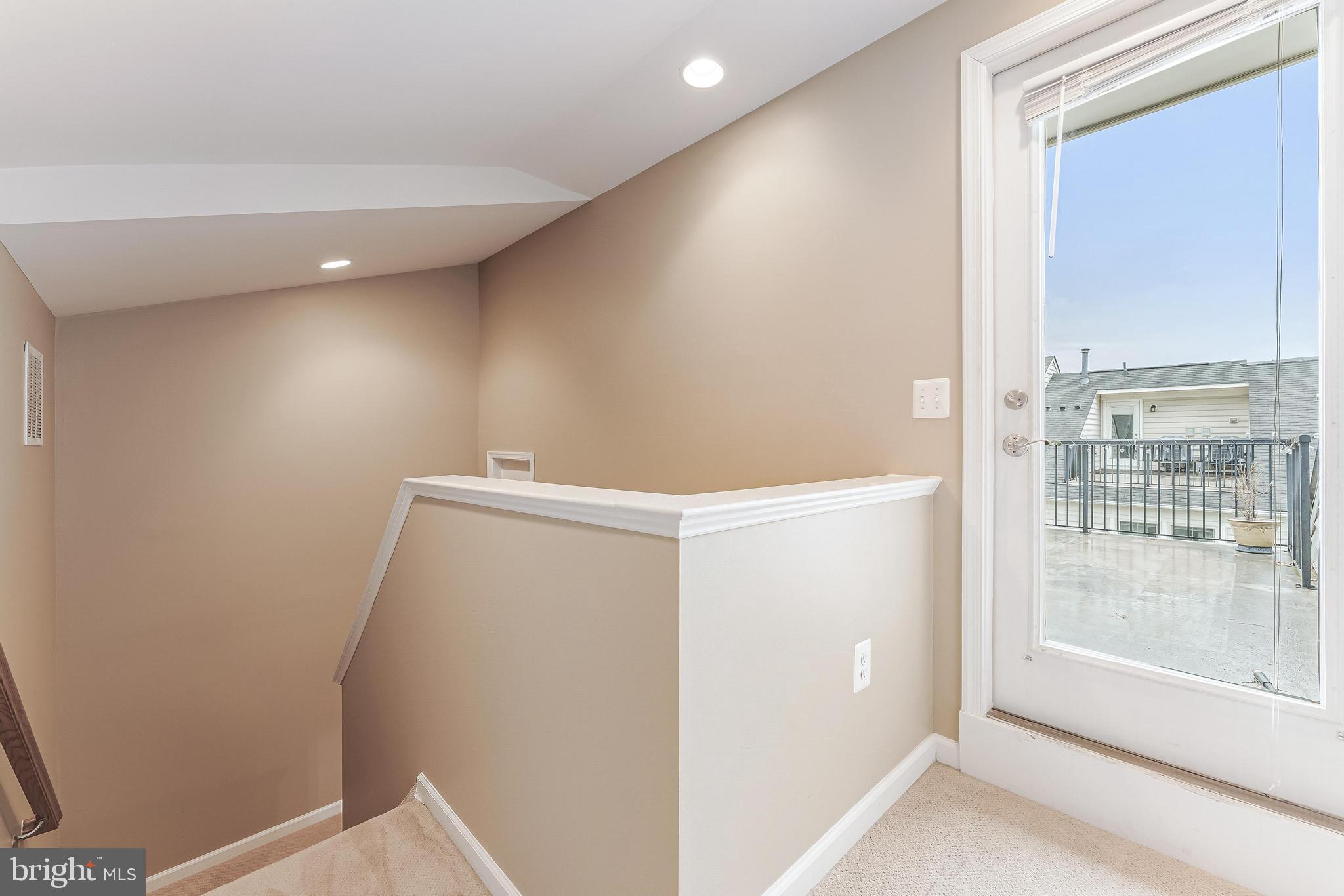 SHIRLINGTON CREST - Residential