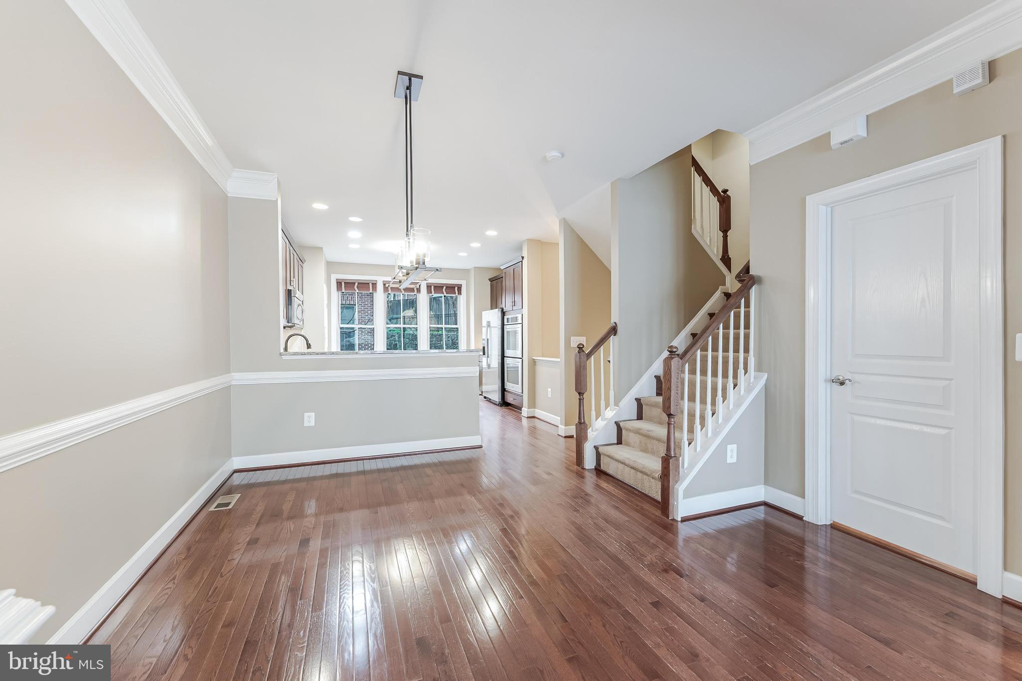 SHIRLINGTON CREST - Residential