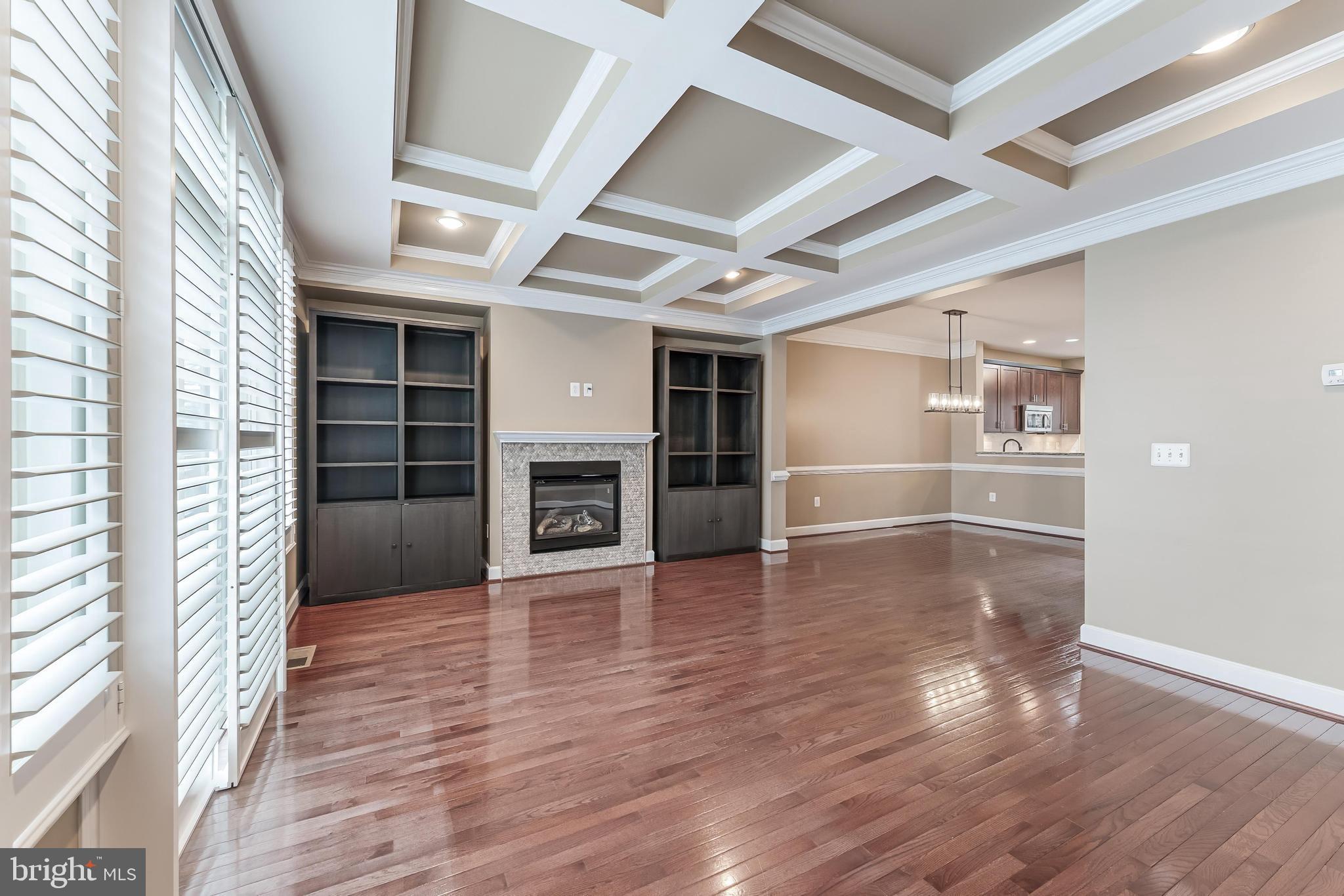 SHIRLINGTON CREST - Residential