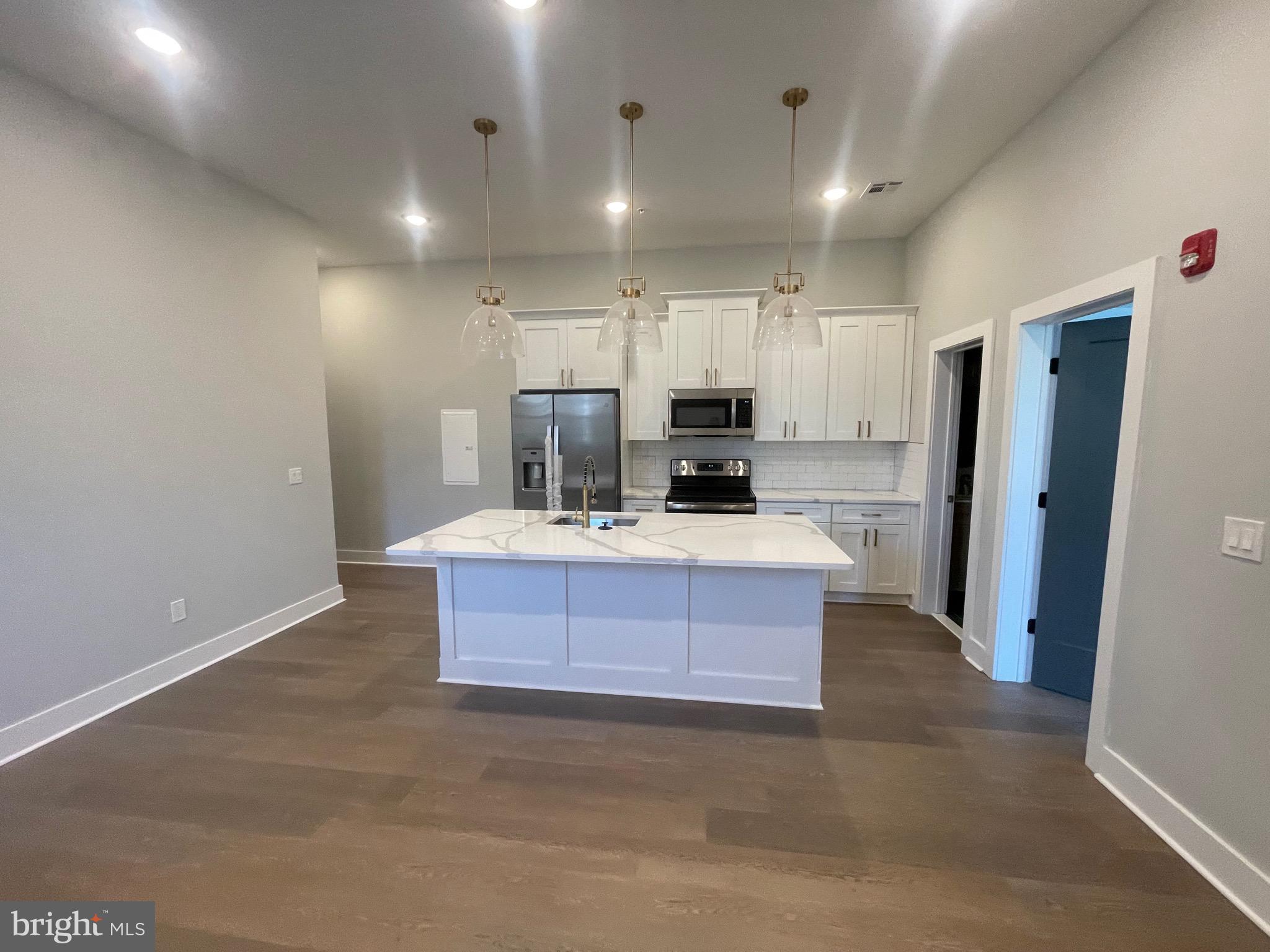 ROXBOROUGH - Residential Lease