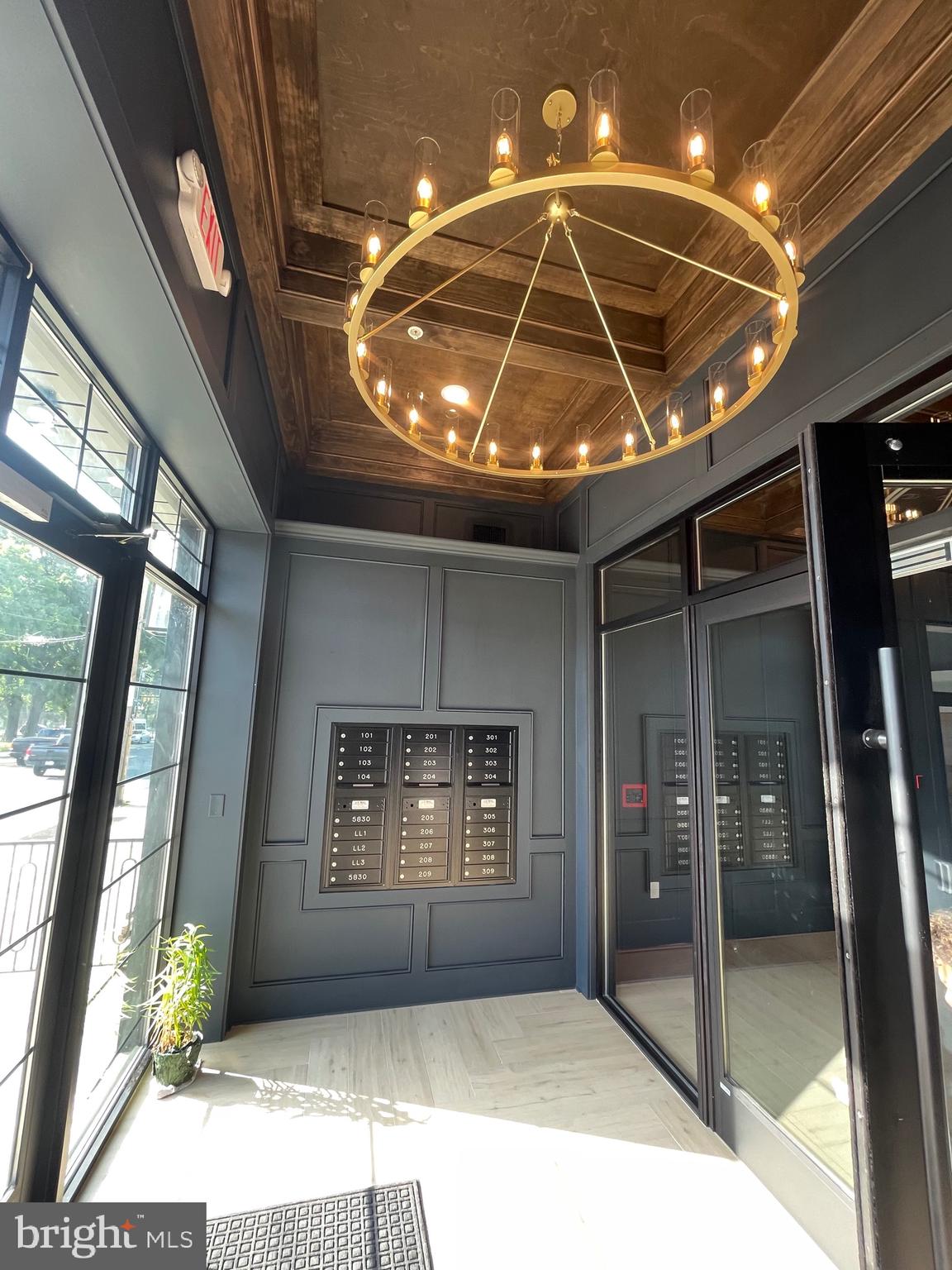 ROXBOROUGH - Residential Lease