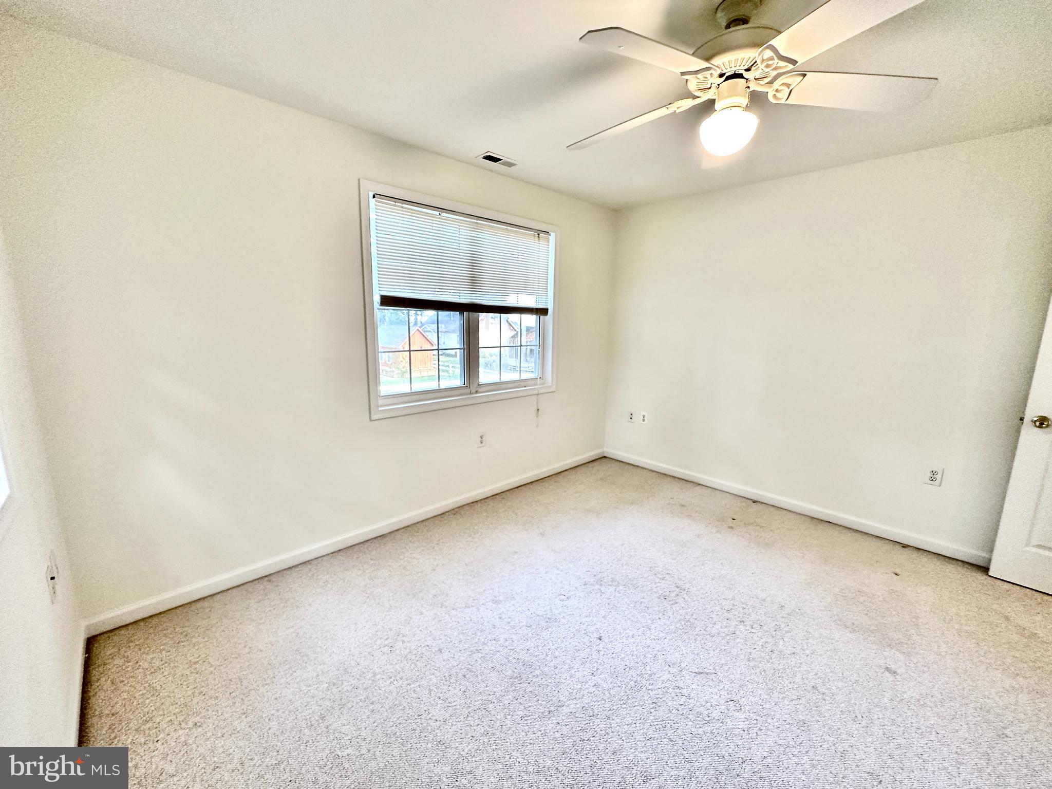 COBB ISLAND - Residential