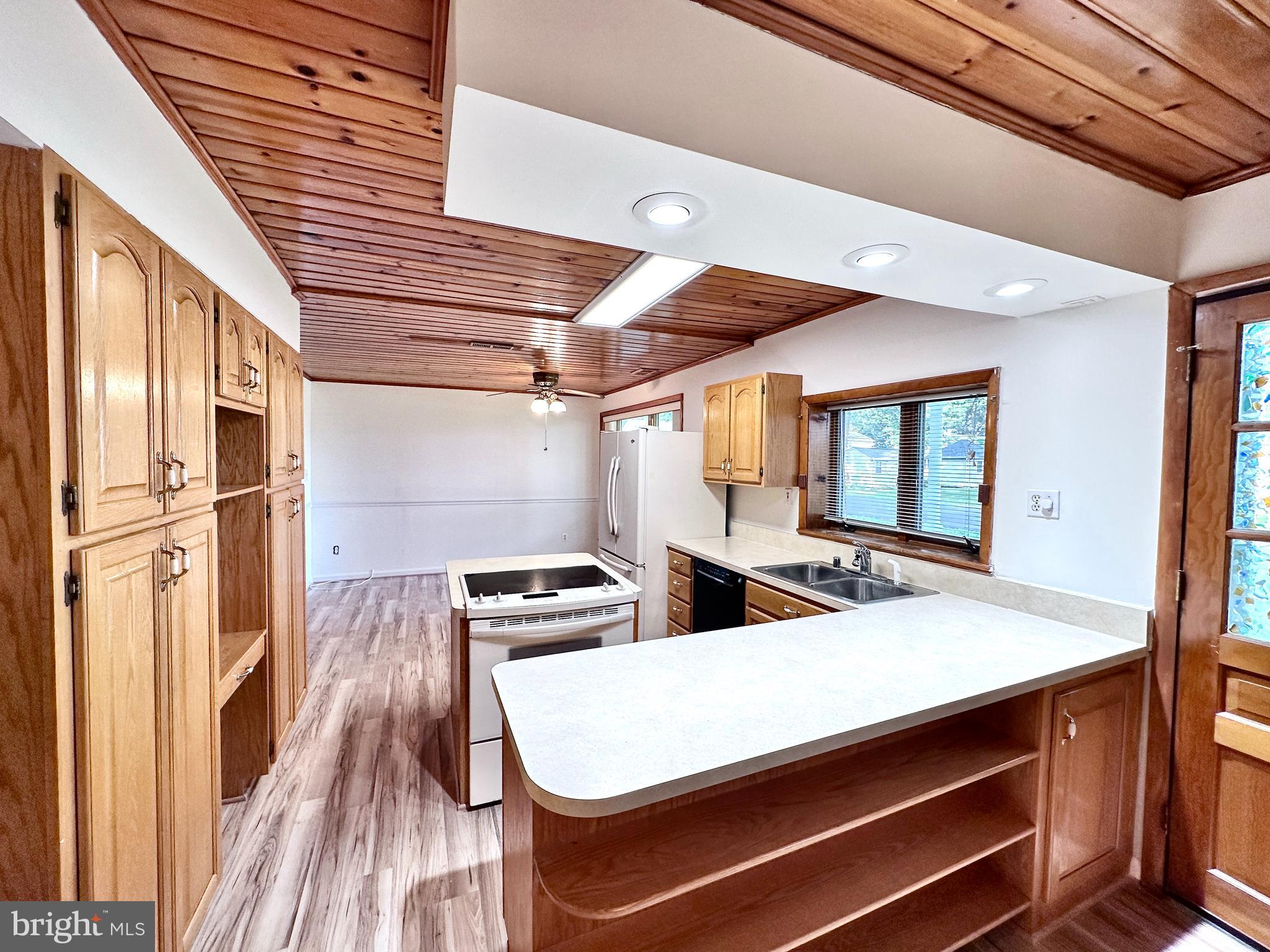 COBB ISLAND - Residential