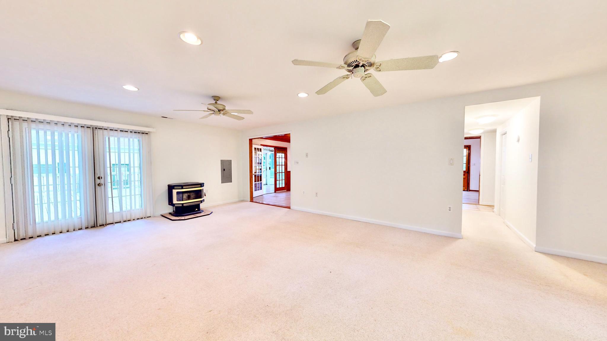 COBB ISLAND - Residential