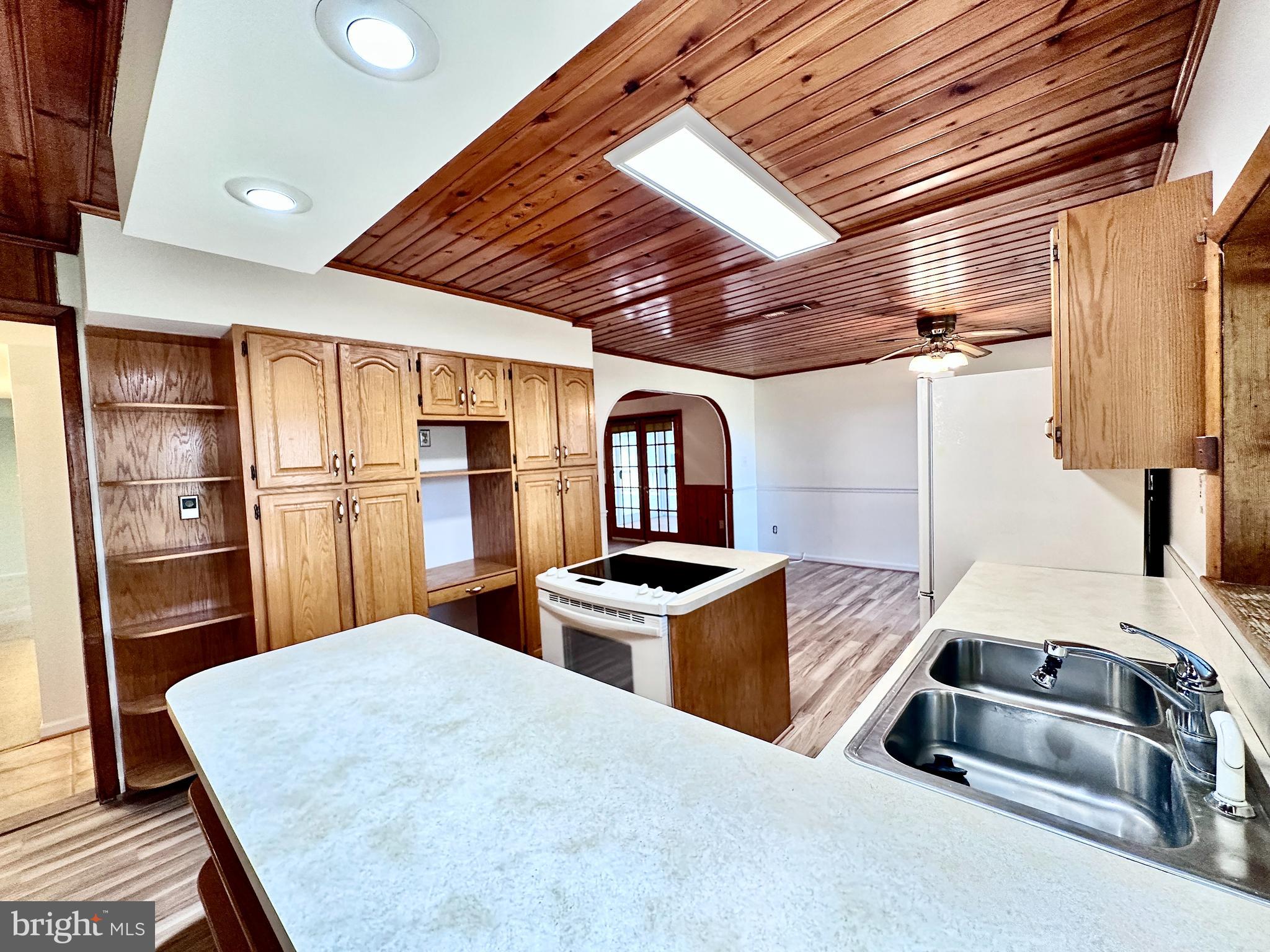 COBB ISLAND - Residential