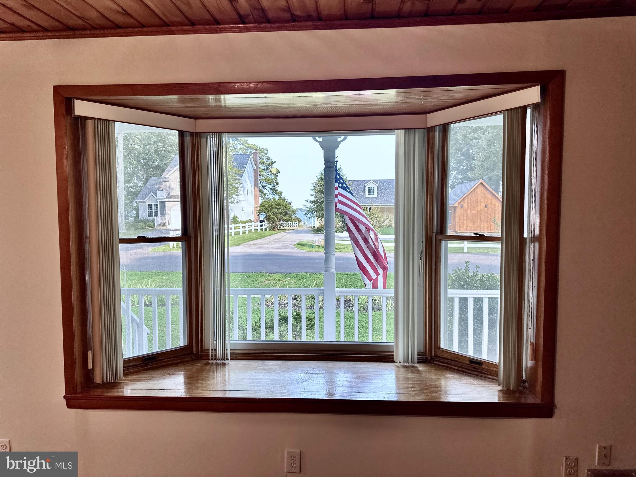 COBB ISLAND - Residential