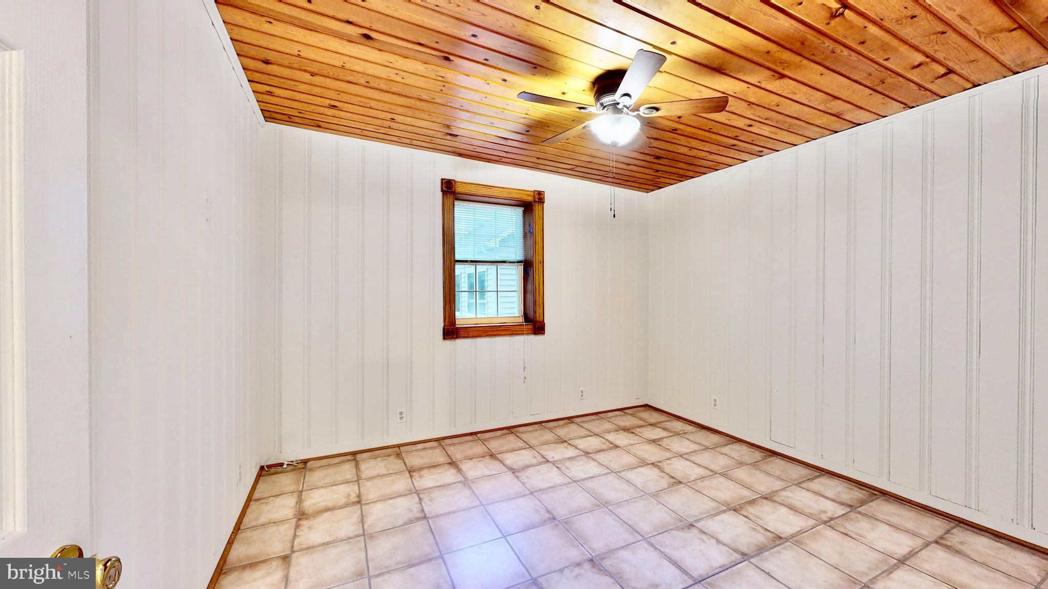 COBB ISLAND - Residential