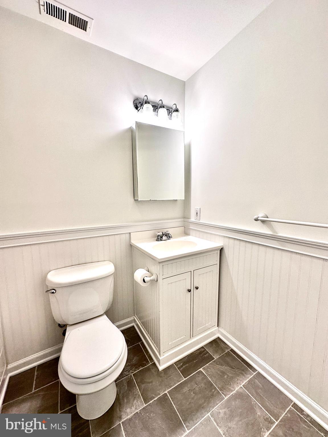 COBB ISLAND - Residential