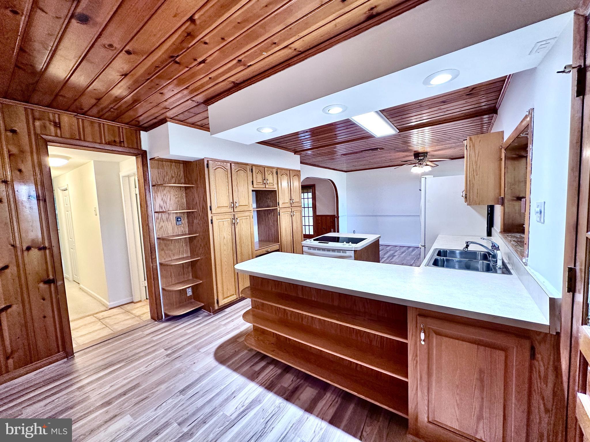 COBB ISLAND - Residential