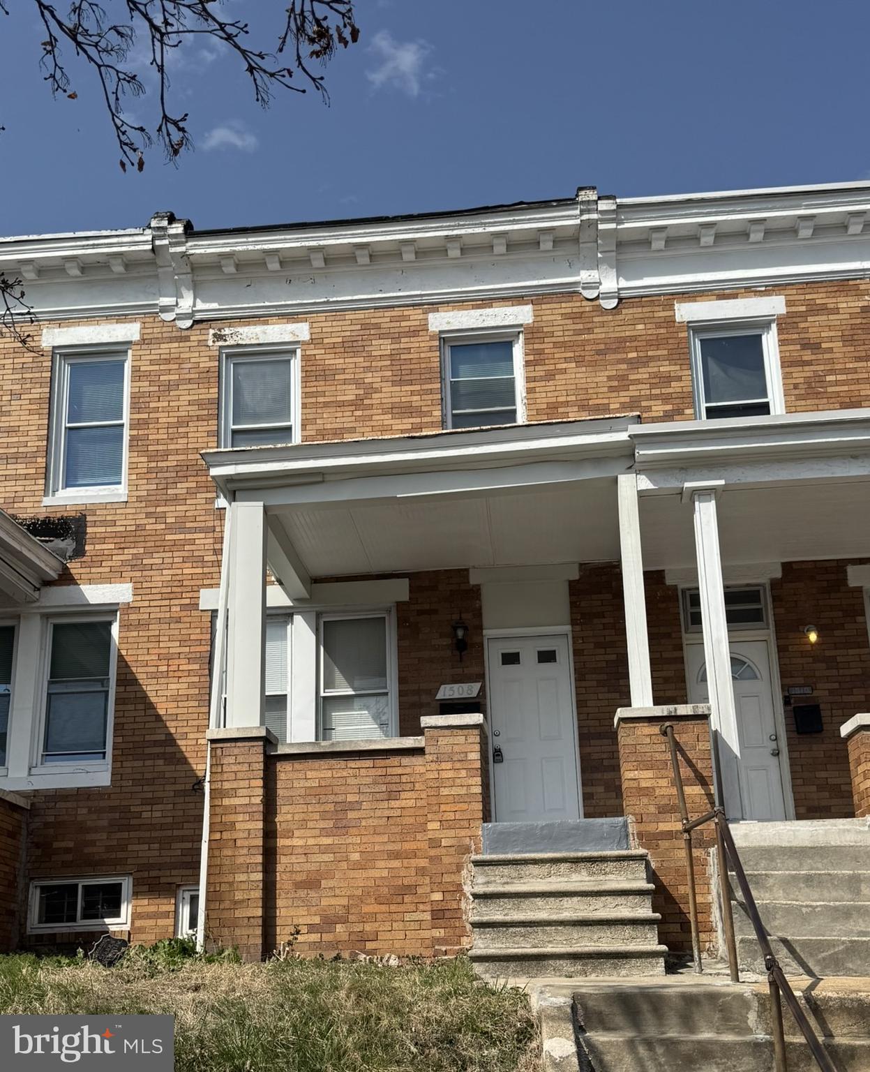 List price to be opening bid at online only auction. Online auction to be conducted on Auctioneers website. Bidding will begin on Saturday, May 10th & ends Thursday, May 15, 2025 at 11:30AM. Seize the chance to own a 3-bedroom, 1-bath townhouse in the Coldstream Homestead Montebello neighborhood, Baltimore City. This unoccupied property is a prime candidate for a homeowner or use as a rental income property.
House Layout: • Main level: living area, dining area & kitchen • Upper level: Three bedrooms & a full bath
• Lower level: unfinished. Per the Seller: The house is rent ready; Baltimore City rental license was just updated and is good through 3/18/2027. A Limited Lead Free, Lead Cert will be updated before settlement.