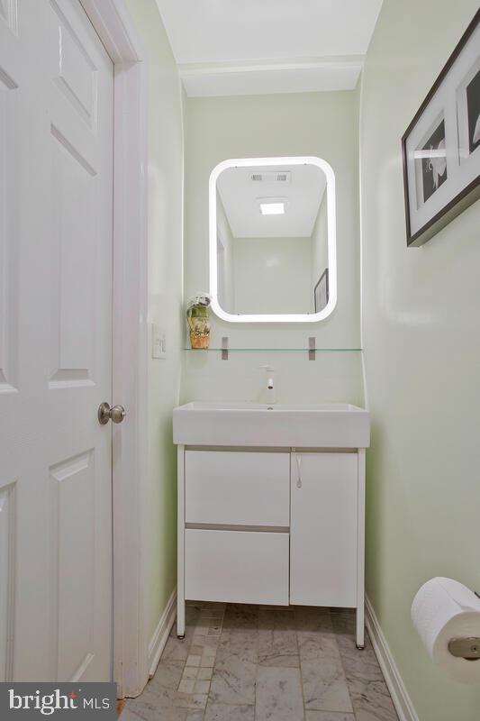 HYATTSVILLE HILLS - Residential