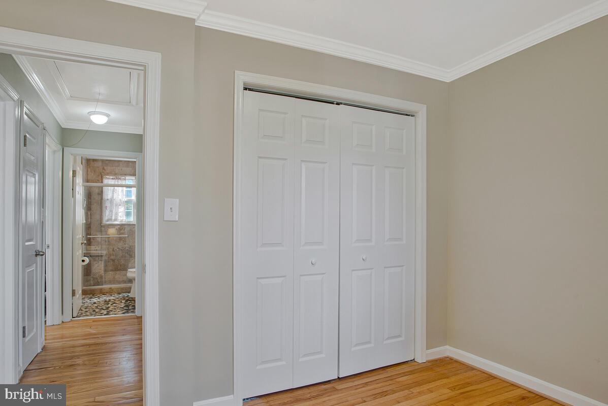 HYATTSVILLE HILLS - Residential