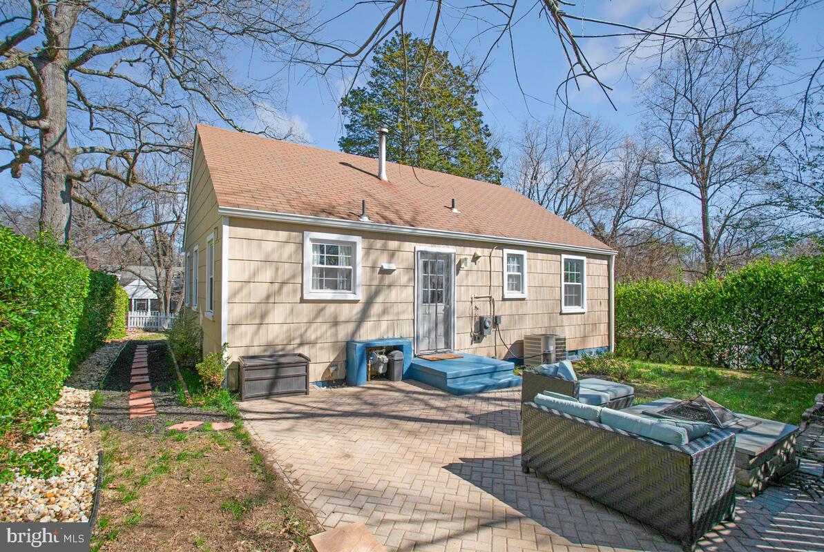 HYATTSVILLE HILLS - Residential