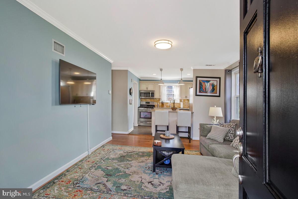 HYATTSVILLE HILLS - Residential