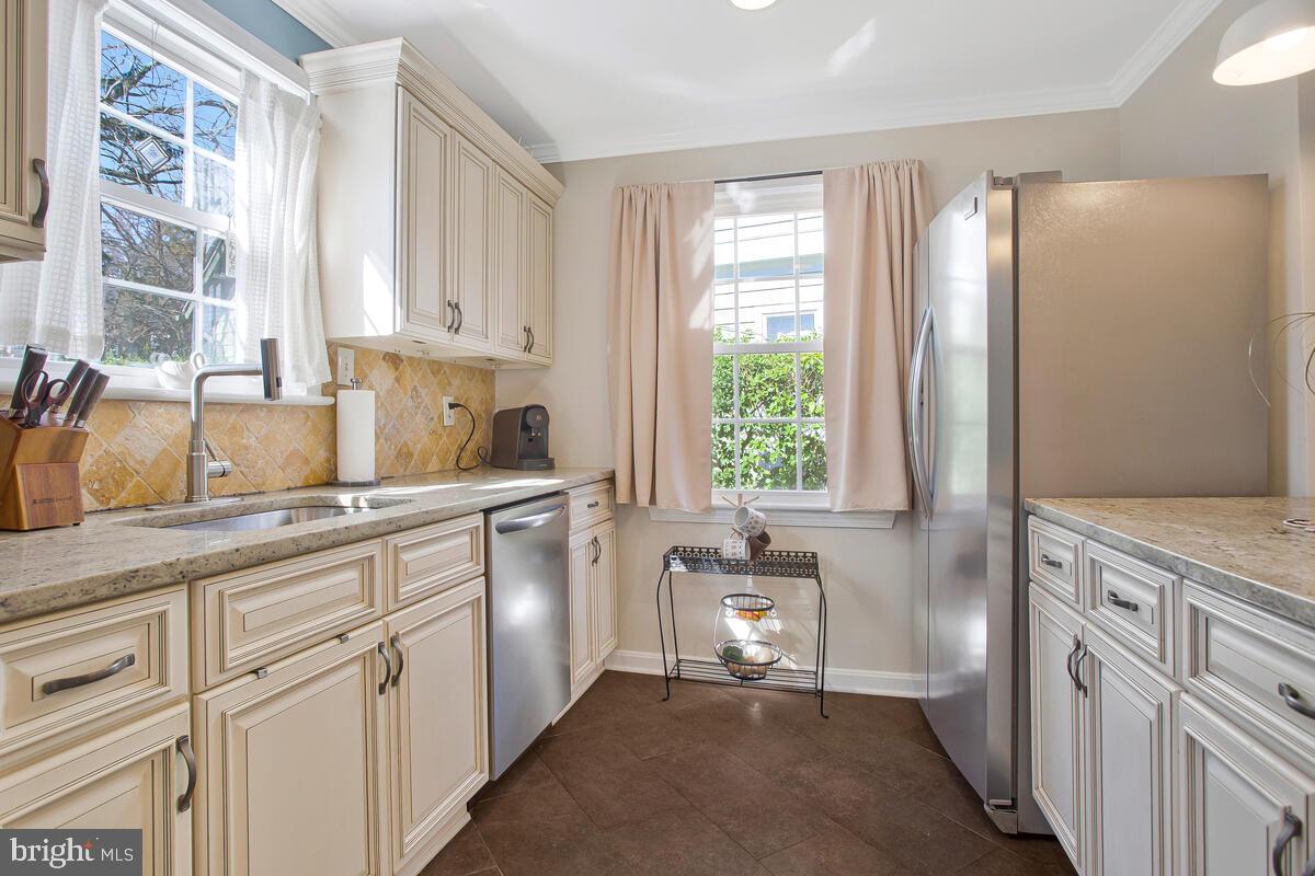 HYATTSVILLE HILLS - Residential