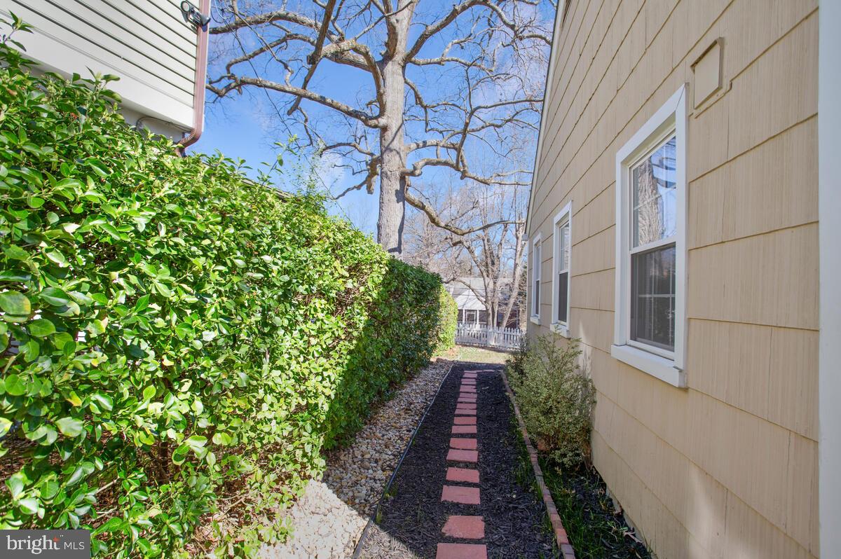 HYATTSVILLE HILLS - Residential