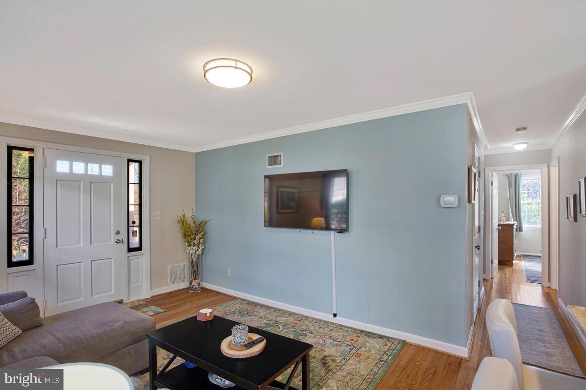 HYATTSVILLE HILLS - Residential