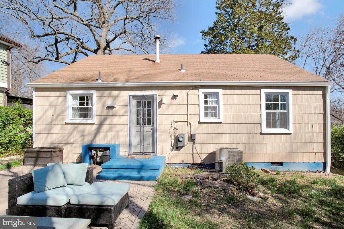 HYATTSVILLE HILLS - Residential