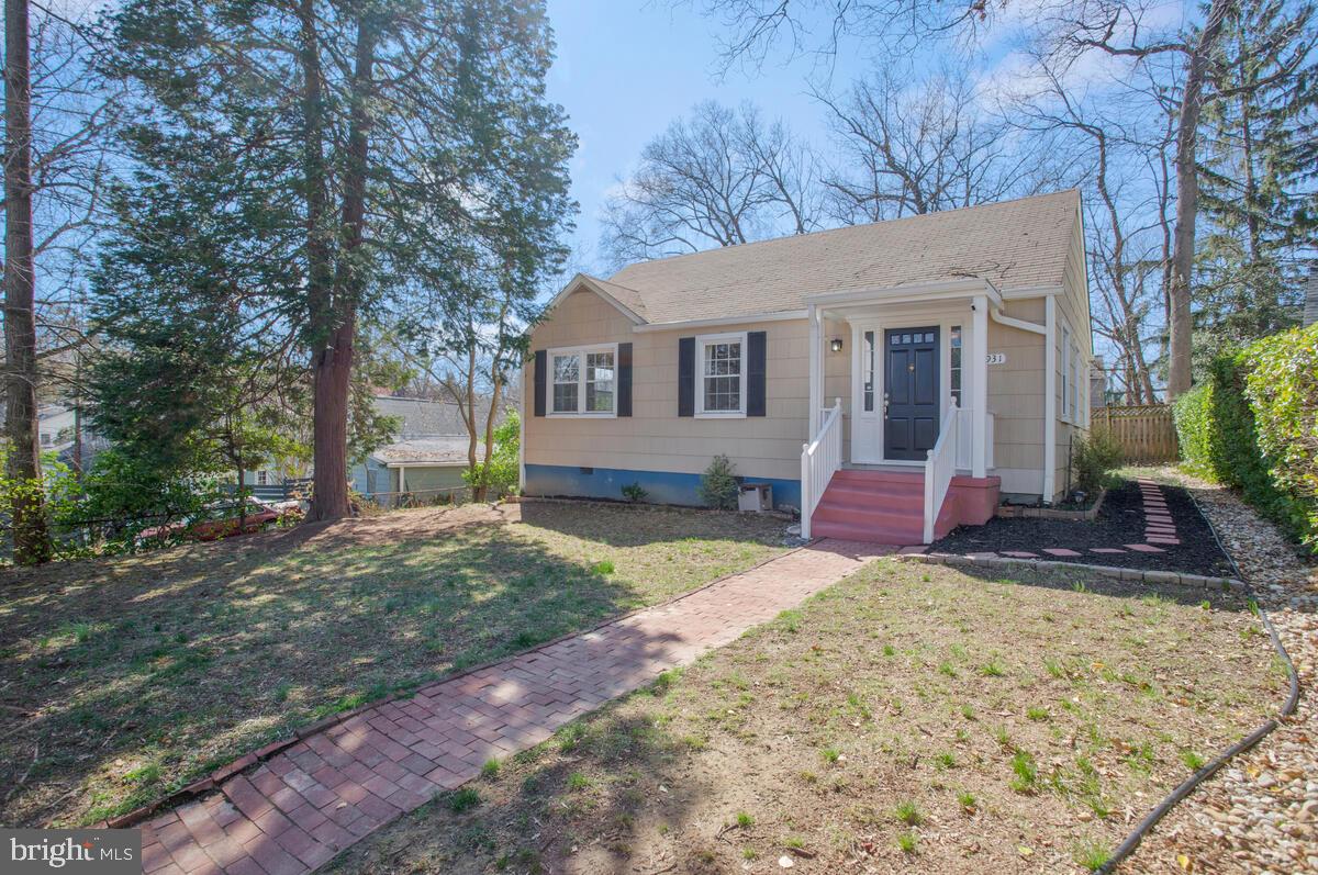 HYATTSVILLE HILLS - Residential