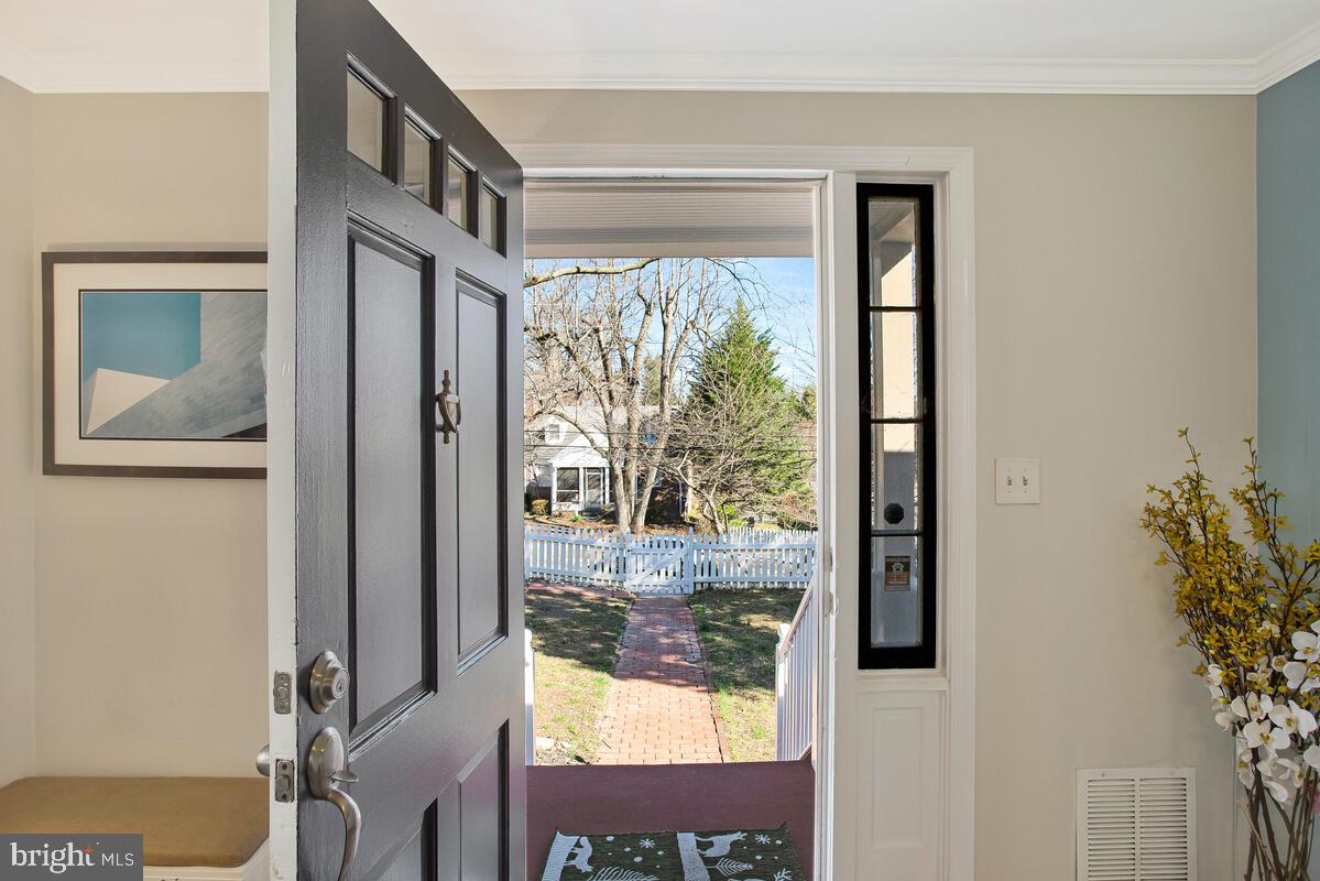 HYATTSVILLE HILLS - Residential