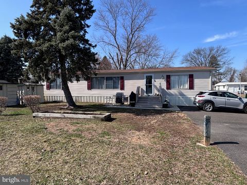 Mobile Home For Sale - 7513 Harper Drive<br/> MORRISVILLE, PA 19067