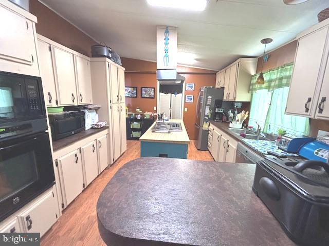 PENNWOOD CROSSING - Residential